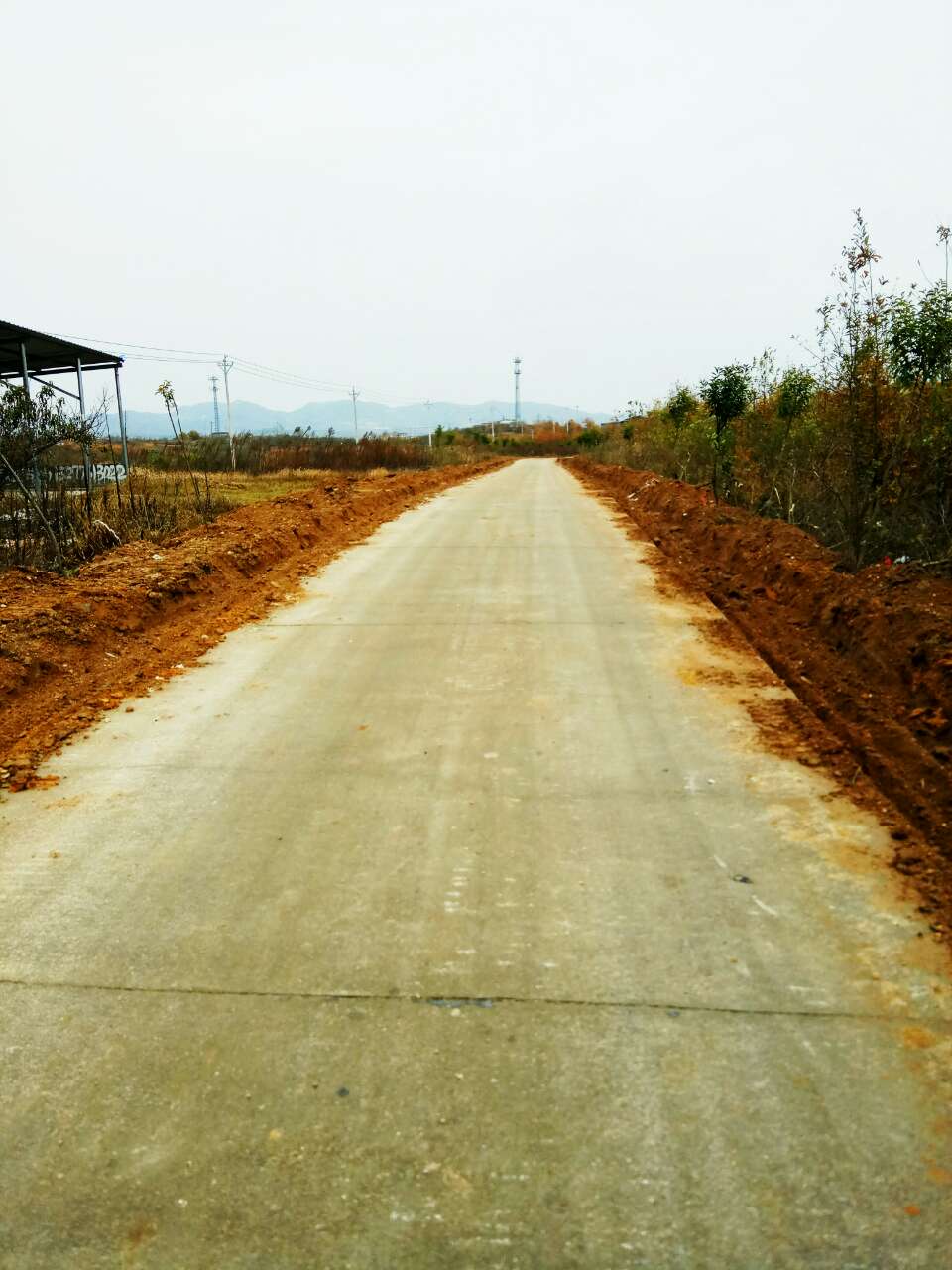 唐镇至华宝山风景区公路全线扩宽与部分翻修正在进行时