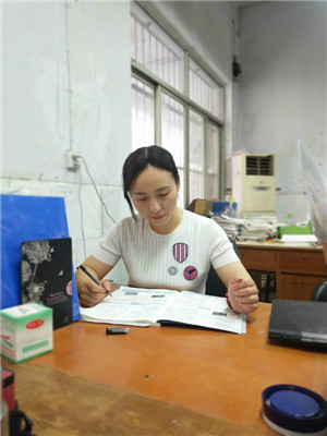 刘静- 2019年随州市"最美教师"候选人形象展示